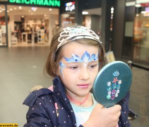 Frozen-Eiskoenigin-Kinderschminken-1