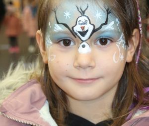 Frozen-Eiskoenigin-Kinderschminken-18