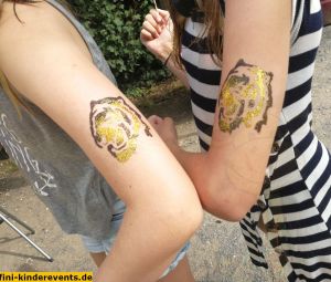 Glitzer-Tattoos_Hairwraps_Weiher_Lambsheim_2020-13