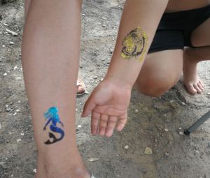 Glitzer-Tattoos_Hairwraps_Weiher_Lambsheim_2020-8