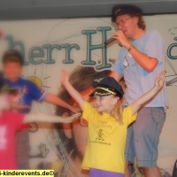kinderfest-mannheim-hauptbahnhof-kinder-saenger-herrh-16-jpg