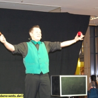 kinderfest-mannheim-hauptbahnhof-kinder-zauberer-1-jpg