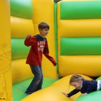 kindergeburtstag-bruehl-huepfburg-3