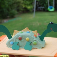 dino-kuchen-kinderparty-machen-4-jpg