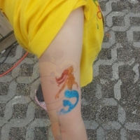 glitzer-tattoos-maimarkt-messe-11