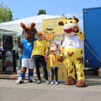 maimarkt-mannheim-kinderschminken-raffini-maskottchen-glitzer-tattoos-29