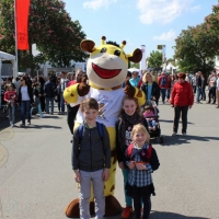 maimarkt-mannheim-kinderschminken-raffini-maskottchen-glitzer-tattoos-4