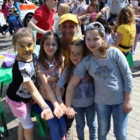 maimarkt-mannheim-kinderschminken-raffini-maskottchen-glitzer-tattoos-51