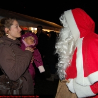 nikolaus-besuch-beim-weihnachtsmarkt-klinikum-ludwigshafen-06-12-2012-17-jpg