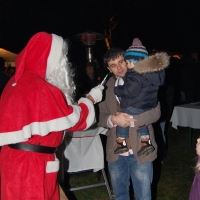 nikolaus-besuch-beim-weihnachtsmarkt-klinikum-ludwigshafen-06-12-2012-19-jpg
