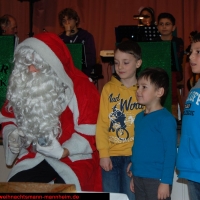nikolaus-besuch-kinder-bescherung-schrebergarten-verein-viernheim-am-08-12-2012-11