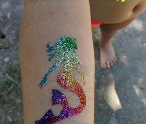 Glitzer-Tattoos-Sommerparty-5