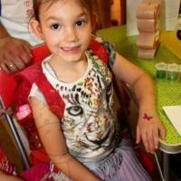 glitzer-tattoos-kinderfest-hauptbahnhof-mannheim-20-07-8