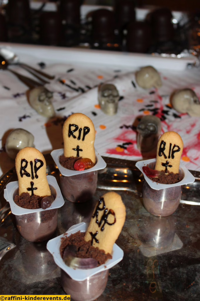 Halloween Kinderparty Deko buchen