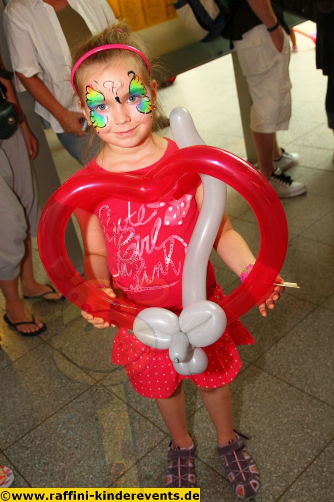 Kinderschminken Sommerfest Hauptbahnhof Mannheim 