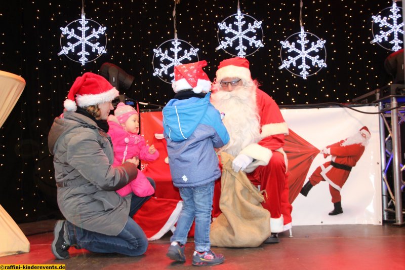 Nikolaus-Fotoaktion-Weihnachtsmarkt-Berlinerplatz-2017