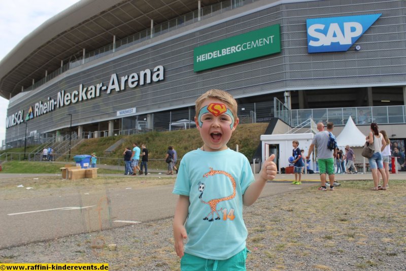 Wirsol-Arena-Sinsheim-Kinderschminken-Glitzer-Tattoos-